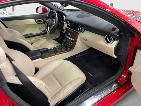 Used 2016 Mercedes-Benz SLK 350 image 13