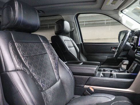 Used 2024 Toyota Tundra Limited AWD/4WD image 19