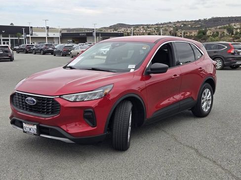 Used 2023 Ford Escape Active FWD image 19