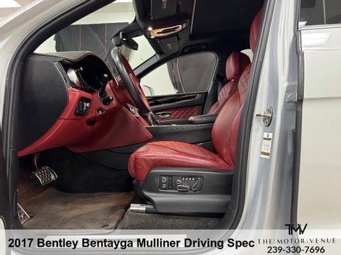 Used 2017 Bentley Bentayga Mulliner Driving Specification image 20