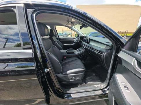 Used 2025 Hyundai Palisade SEL FWD image 12