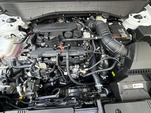 New 2027 Hyundai Kona Limited AWD/4WD image 28