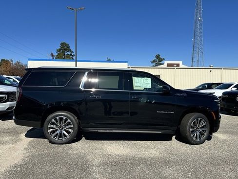 New 2026 Chevrolet Suburban High Country image 25