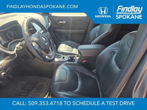 Used 2016 Jeep Cherokee Limited AWD/4WD image 14