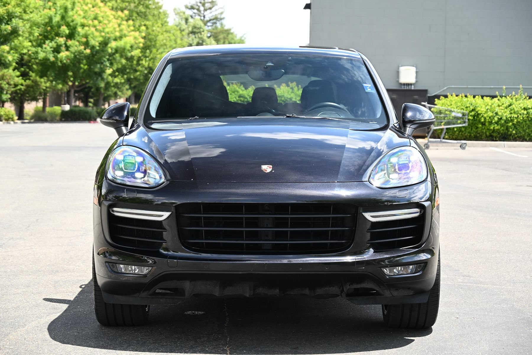 Used 2015 Porsche Cayenne Turbo AWD/4WD image 2