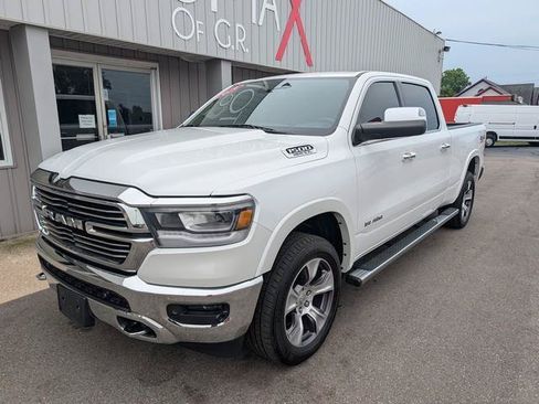 Used 2019 RAM 1500 Laramie AWD/4WD image 7