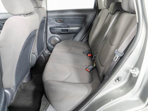 Used 2013 Kia Soul image 11