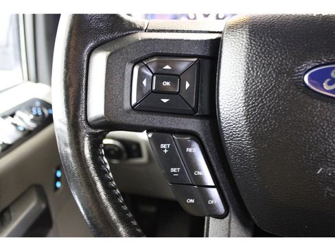 Used 2016 Ford F150 XLT w/ Trailer Tow Package image 25