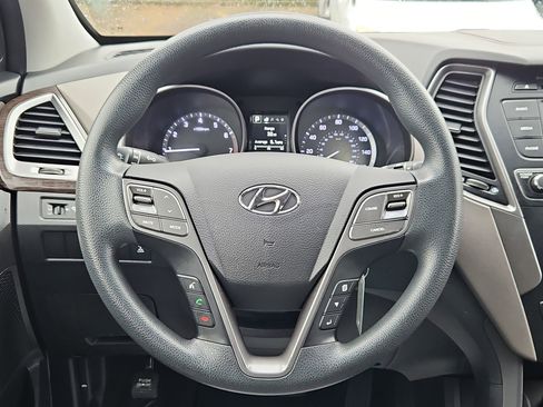 Used 2018 Hyundai Santa Fe Sport image 14