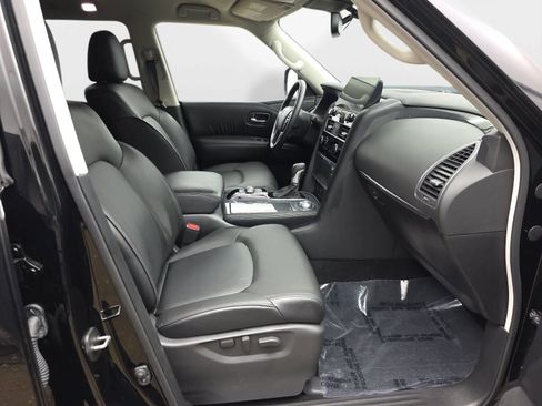 Used 2024 Nissan Armada SV AWD/4WD image 34