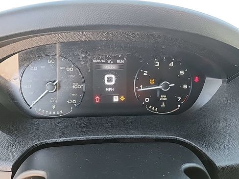 Used 2024 RAM ProMaster 2500 w/ Convenience Group FWD image 10