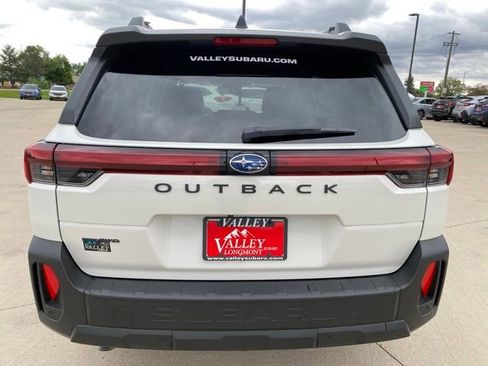Used 2026 Subaru Outback Premium w/ Premium/Limited Package AWD/4WD image 4