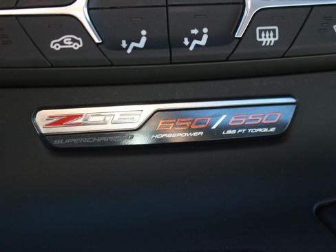 Used 2019 Chevrolet Corvette Z06 RWD image 31