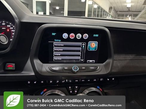 Used 2018 Chevrolet Camaro ZL1 image 19