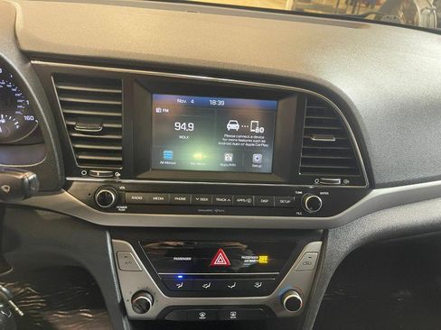 Used 2018 Hyundai Elantra SEL FWD image 28