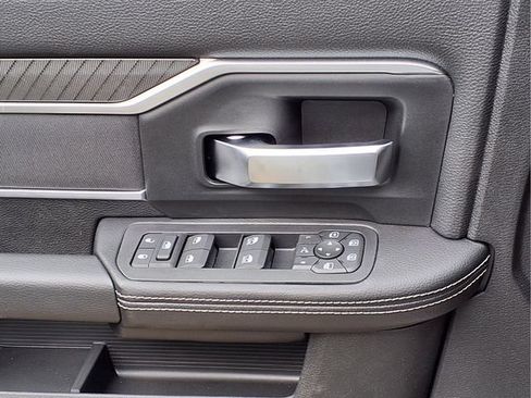 New 2026 RAM 3500 Big Horn AWD/4WD image 18