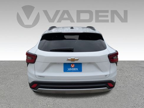 New 2026 Chevrolet Trax LT w/ Driver Confidence Package image 27