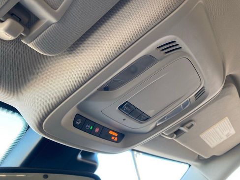 Used 2023 Buick Envision Essence image 26