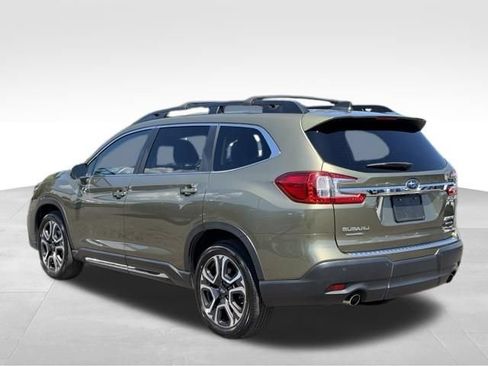 Used 2023 Subaru Ascent Limited w/ Technology Package AWD/4WD image 5