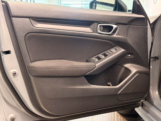 Used 2025 Honda Civic Sport image 10