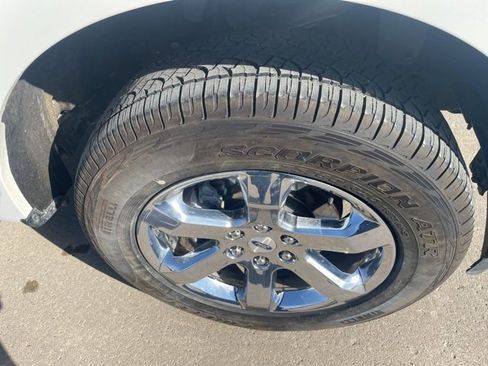 Used 2023 Ford F150 Lariat w/ Equipment Group 502A High image 18