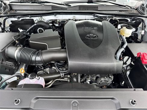 Used 2023 Toyota Tacoma TRD Sport AWD/4WD image 14