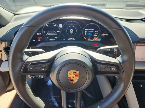 Certified 2022 Porsche Taycan image 18