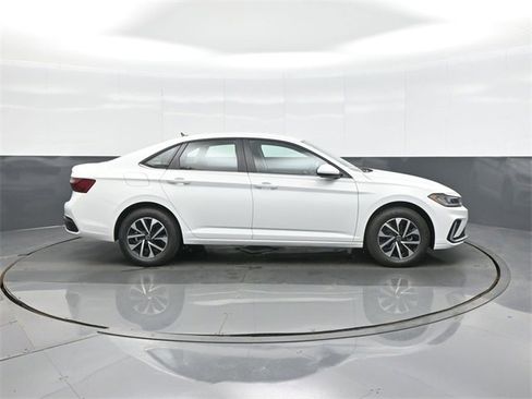 New 2026 Volkswagen Jetta S image 8