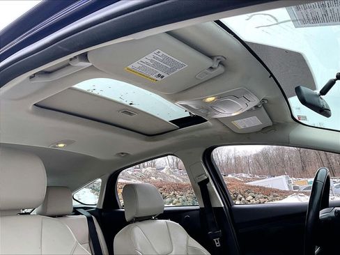 Used 2016 Ford Focus Titanium image 18