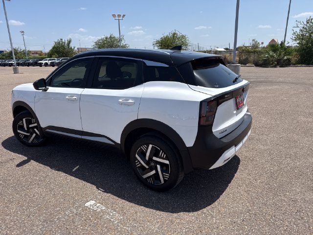 Used 2026 Nissan Kicks SV FWD image 5