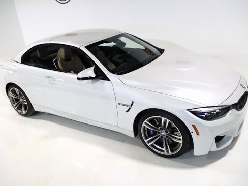 Used 2018 BMW M4 Convertible image 79