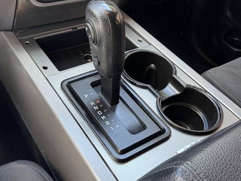 Used 2017 Ford Expedition XLT image 11