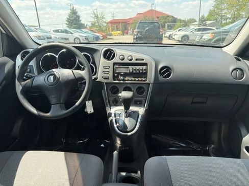 Used 2007 Pontiac Vibe w/ Sun And Sound Package FWD image 6