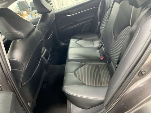 Used 2022 Toyota Camry SE FWD image 22