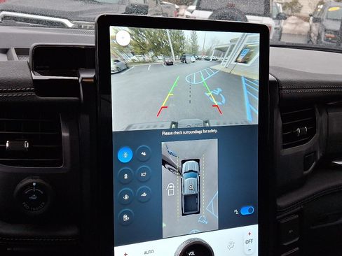 Used 2025 Ford F150 Lightning Flash image 18