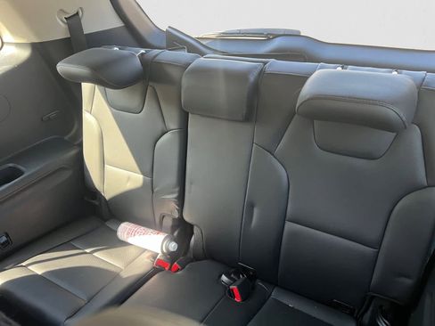 Used 2020 Kia Telluride LX AWD/4WD image 12