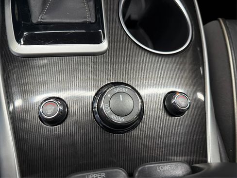 Used 2019 INFINITI QX60 Luxe w/ Essential Package image 32