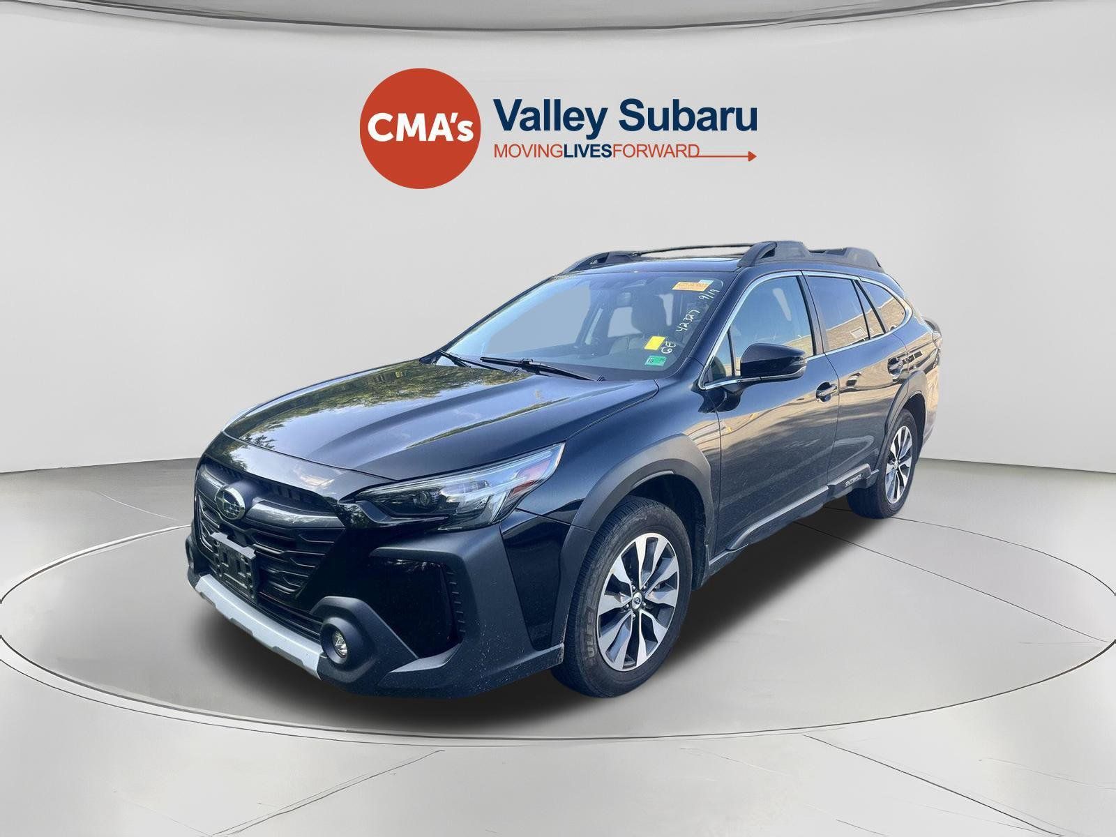 Certified 2025 Subaru Outback Limited AWD/4WD image 1