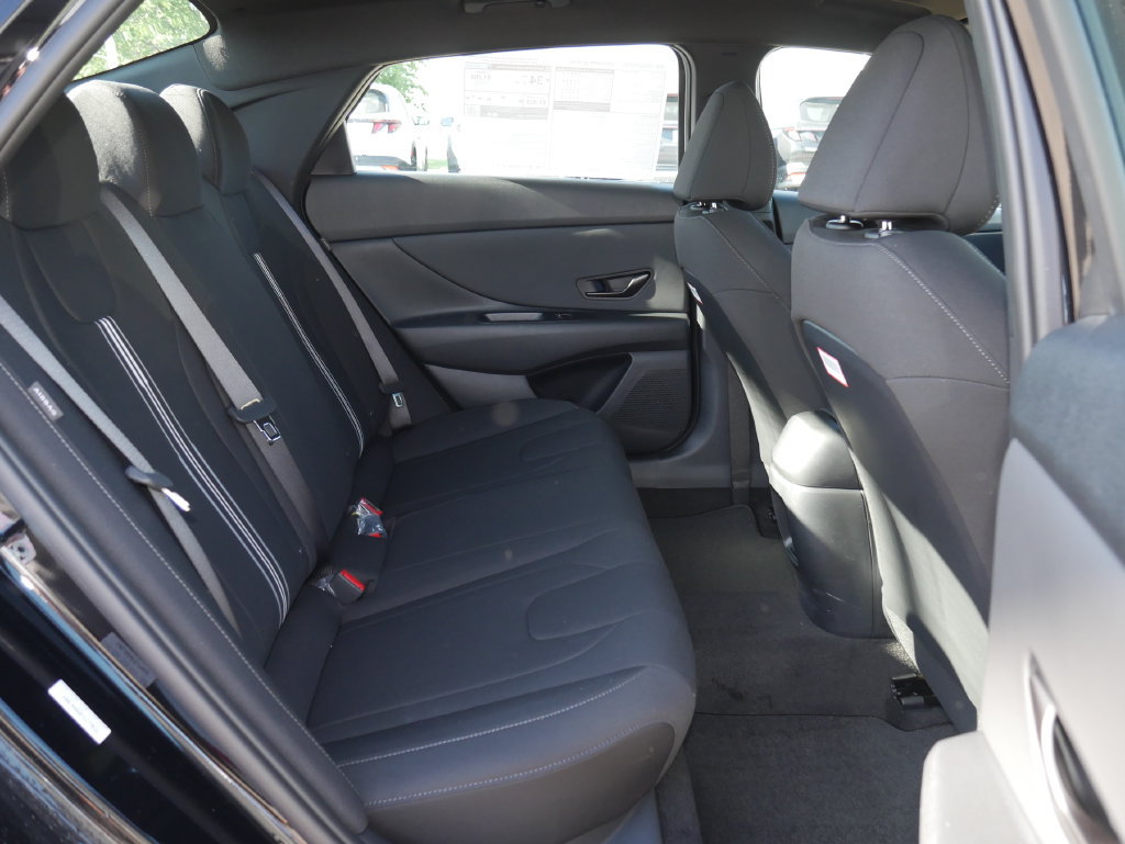 New 2026 Hyundai Elantra Sport FWD image 22