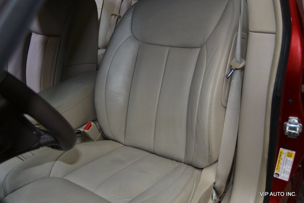Used 2010 Cadillac DTS FWD image 15