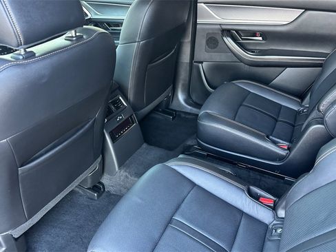 Used 2024 MAZDA CX-90 3.3 Turbo w/ Preferred Package image 15