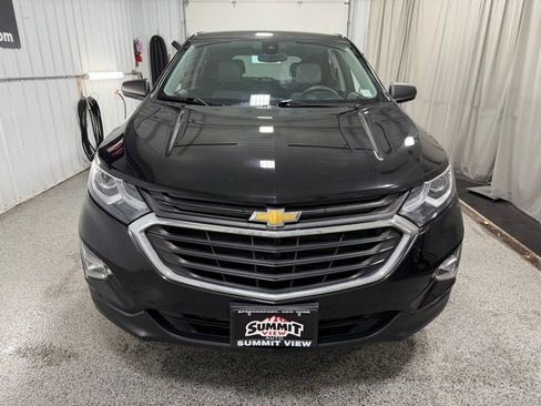 Used 2020 Chevrolet Equinox LS image 2
