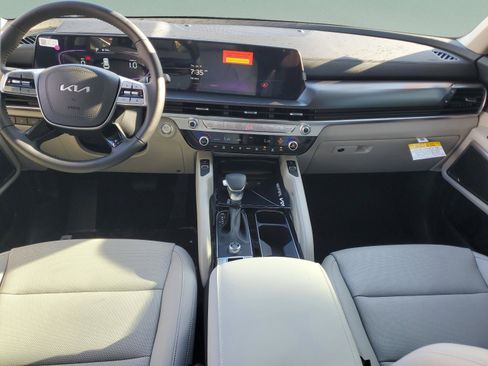 New 2025 Kia Telluride S image 11