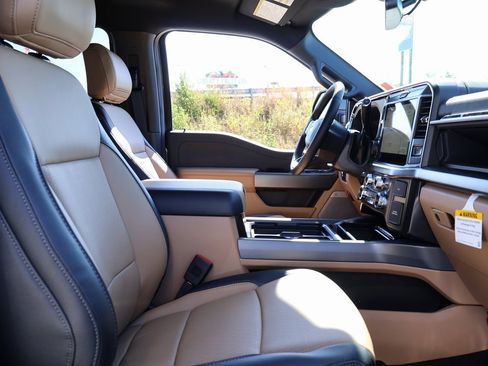 New 2026 Ford F250 Lariat w/ Lariat Ultimate Package image 9
