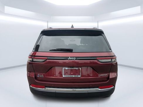 Certified 2022 Jeep Grand Cherokee Limited AWD/4WD image 4
