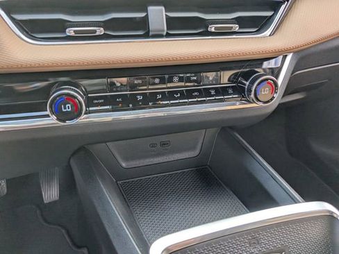 Used 2025 Chevrolet Equinox ACTIV w/ Safety and Technology Package image 25