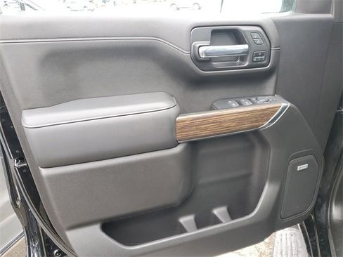 Used 2022 Chevrolet Silverado 1500 High Country w/ Z71 Off-Road Package image 21