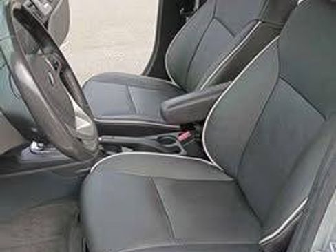 Used 2013 Ford Fiesta Titanium FWD image 17