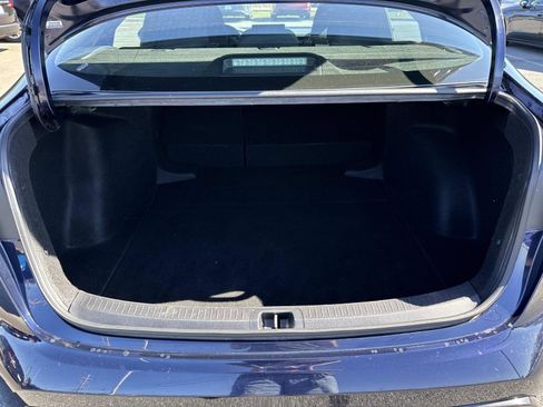 Used 2024 Toyota Corolla SE image 25