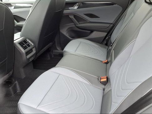 New 2026 Volkswagen Tiguan SE image 13